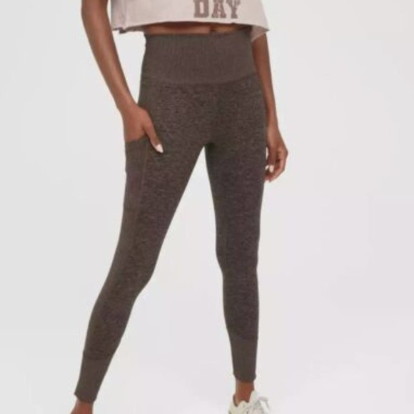 aerie Pants & Jumpsuits Aerie Offline The Hugger High Rise Legging